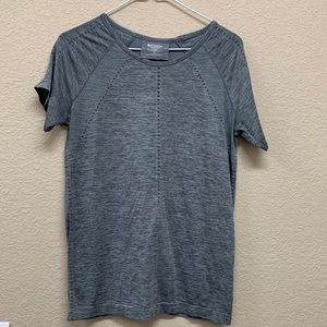 Athleta Foothill tee
